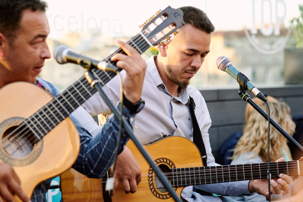 Guitar amb Arrels de Gràcia Duo
