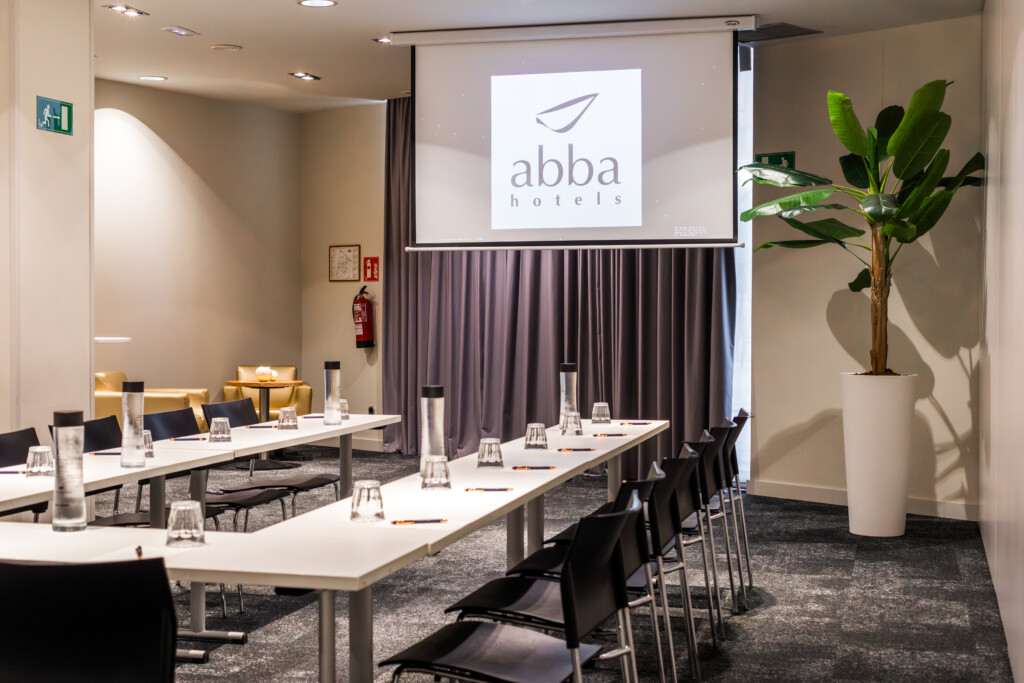 Espais per a reunions a Sants