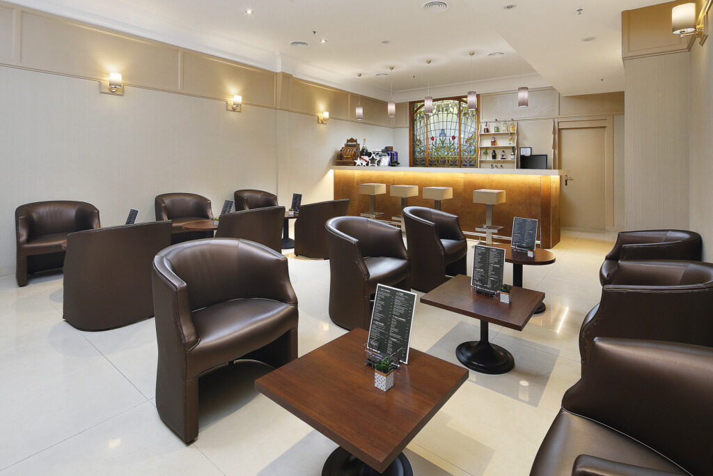 Lounge Bar